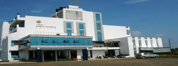 Hotel Gomti Nandan Palace - Bina 01.jpg